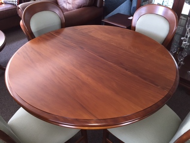 Davies Classic Kauri Round Extension Dining Table
