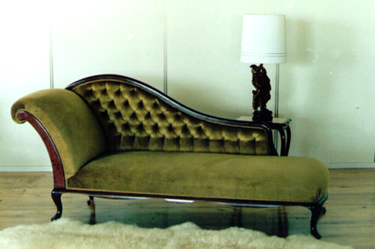 Chaise Lounge in velvet