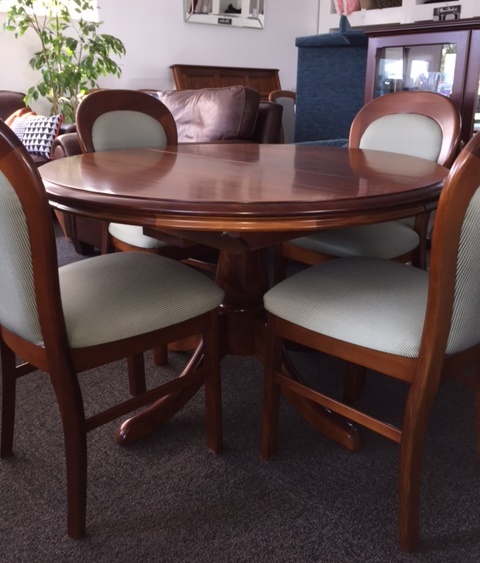 Classic Kauri Round Extension Dining, Round Dining Table And Chairs Nz